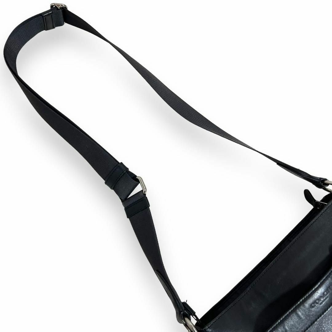 COACH - 美品 コーチ ショルダーバッグ メッセンジャーバッグ COACH - 美品 コーチ ショルダーバッグ メッセンジャーバッグ