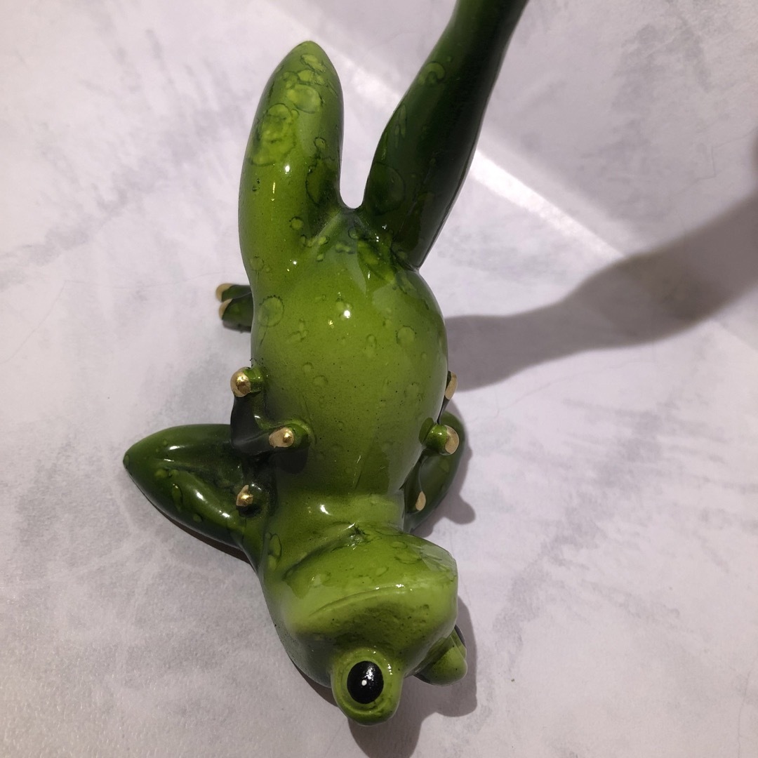 ヨガをしているカエルの置物 3点セットの通販 by よっしぃ's ヨガをしているカエルの置物 3点セットの通販 by よっしぃ's