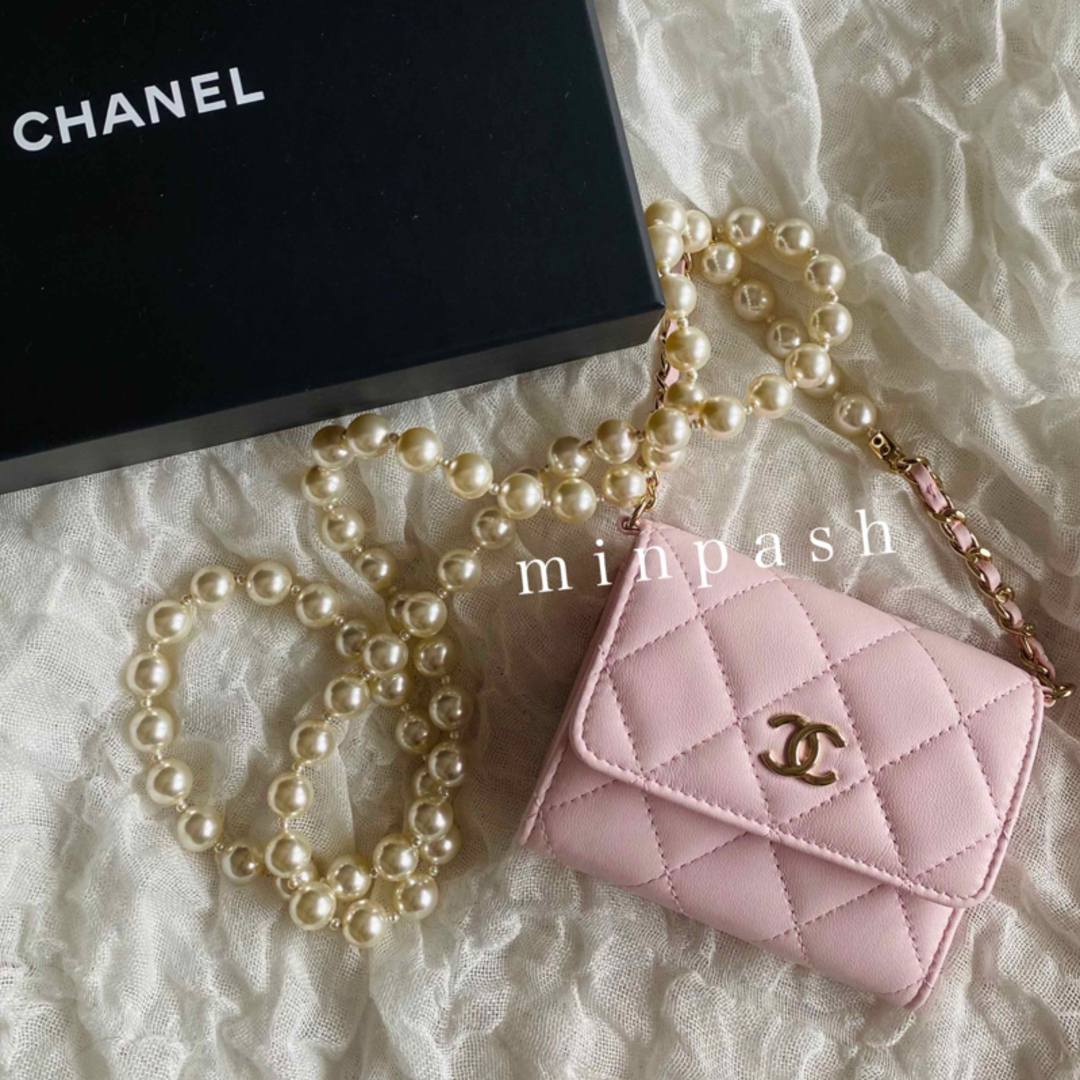 CHANEL - CHANEL パールチェーン カードケース ピンク CHANEL - CHANEL パールチェーン カードケース ピンク