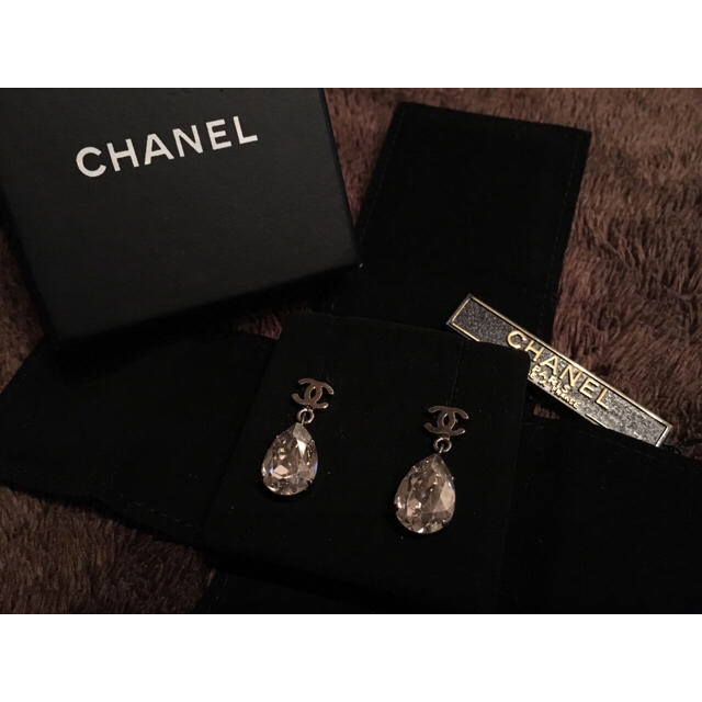 CHANEL ティアドロップピアス