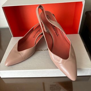 Santoni(ハイヒール/パンプス)のフリマアイテム一覧 Santoni(ハイヒール/パンプス)のフリマアイテム一覧