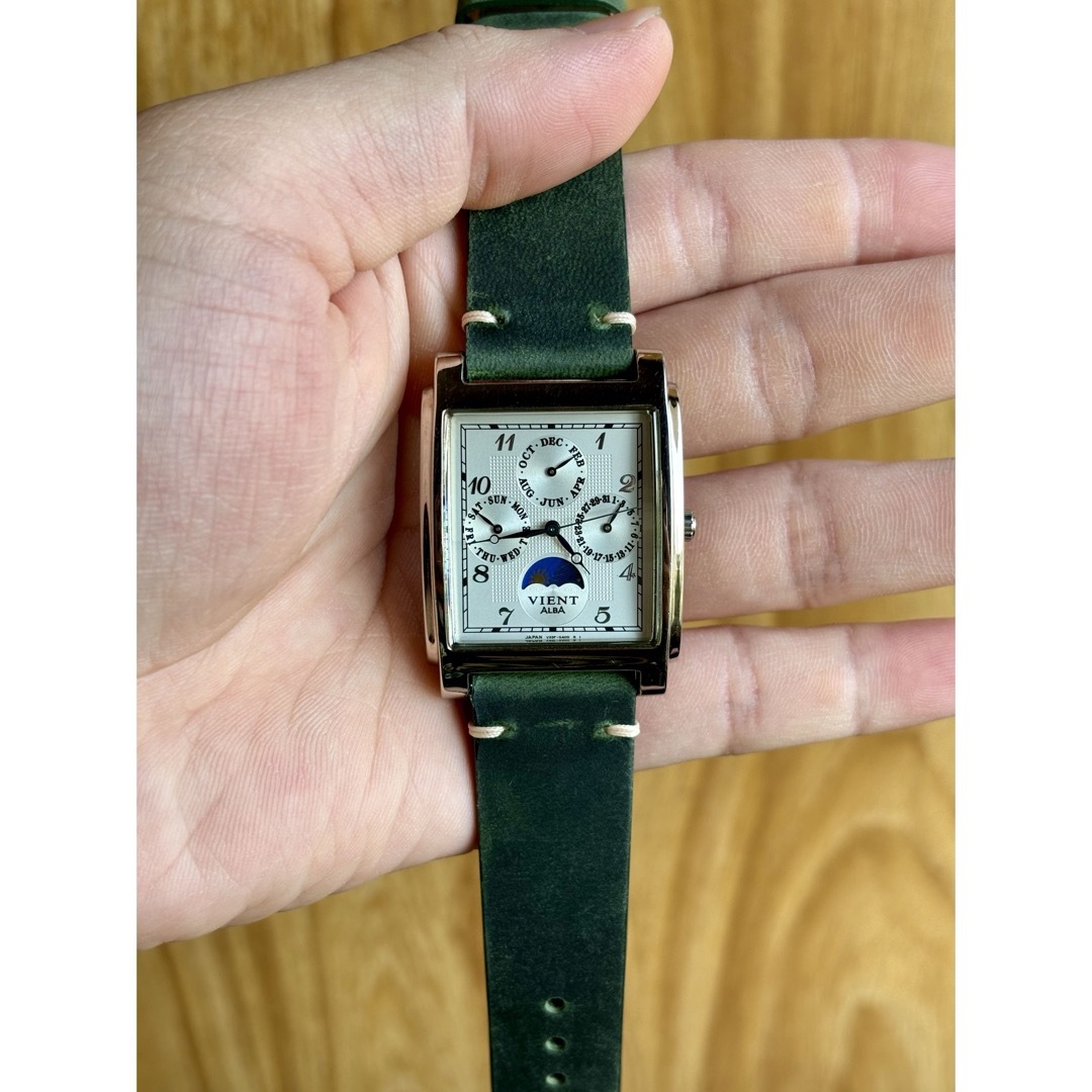 ALBA - セイコーSEIKO VIENT ALBA ムーンフェイズ V33F-5A10の ALBA - セイコーSEIKO VIENT ALBA ムーンフェイズ V33F-5A10の