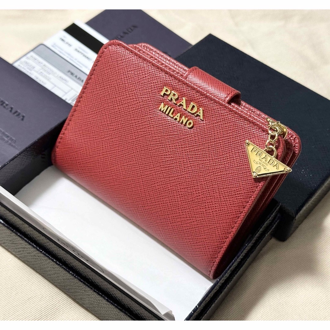 PRADA プラダ 財布 新品 完全未使用 未開封 二つ折り財布 PRADA プラダ 財布 新品 完全未使用 未開封 二つ折り財布