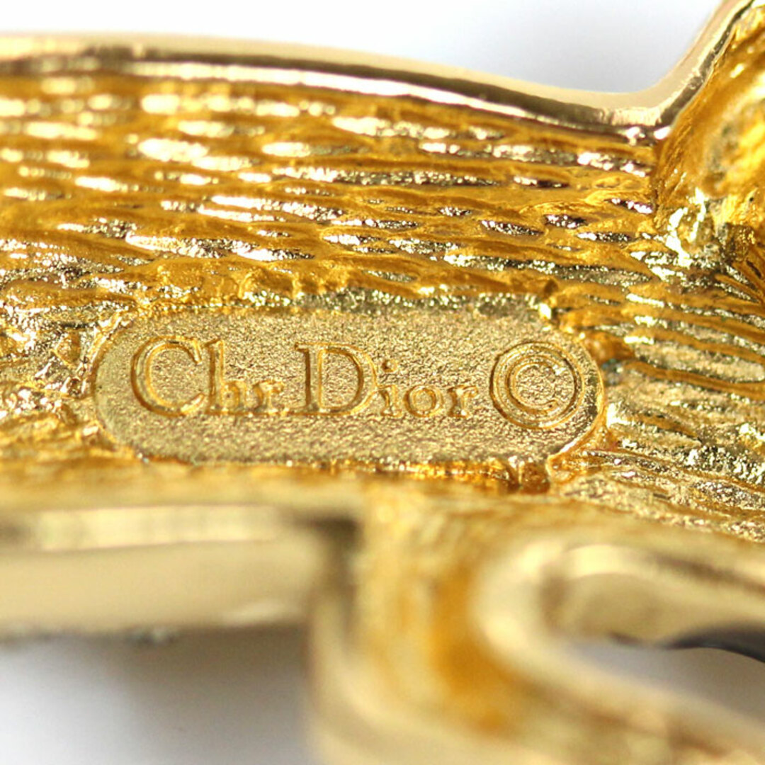 Christian Dior ボトルキャップモチーフ ブローチ - アクセサリー Christian Dior ボトルキャップモチーフ ブローチ - アクセサリー