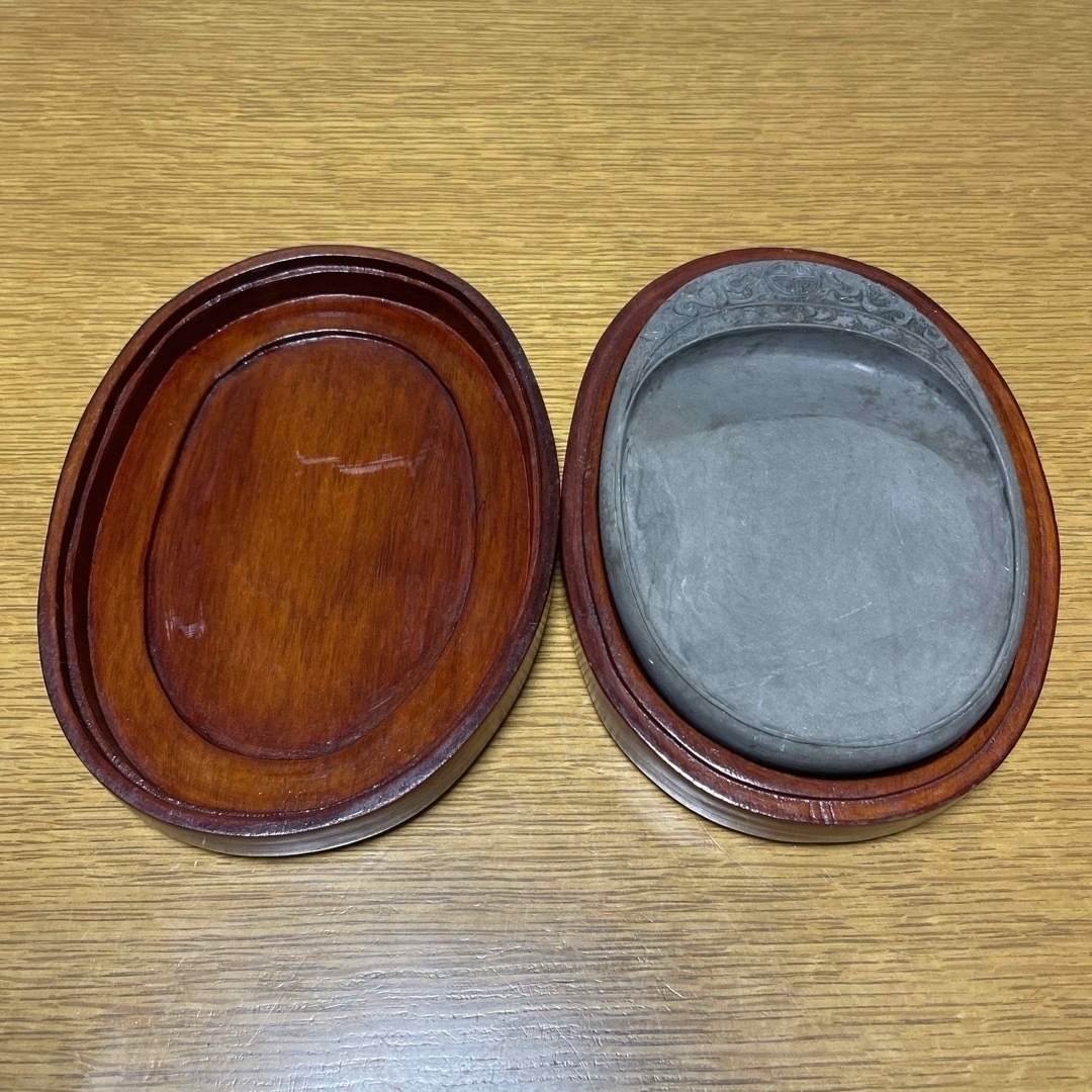 中国硯 暑苦しく 端渓硯 丸形 木製箱き 売買されたオークション 中国硯 暑苦しく 端渓硯 丸形 木製箱き 売買されたオークション