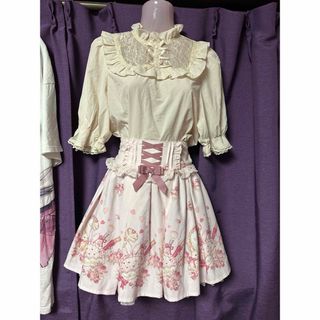 LIZLISA セットアップ【最終値下げ、週末までの出品】 LIZLISA セットアップ【最終値下げ、週末までの出品】