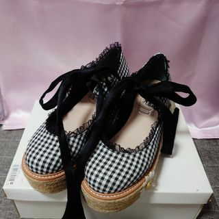 Swankiss(ハイヒール/パンプス ・ ブラック/黒色系)のフリマ Swankiss(ハイヒール/パンプス ・ ブラック/黒色系)のフリマ