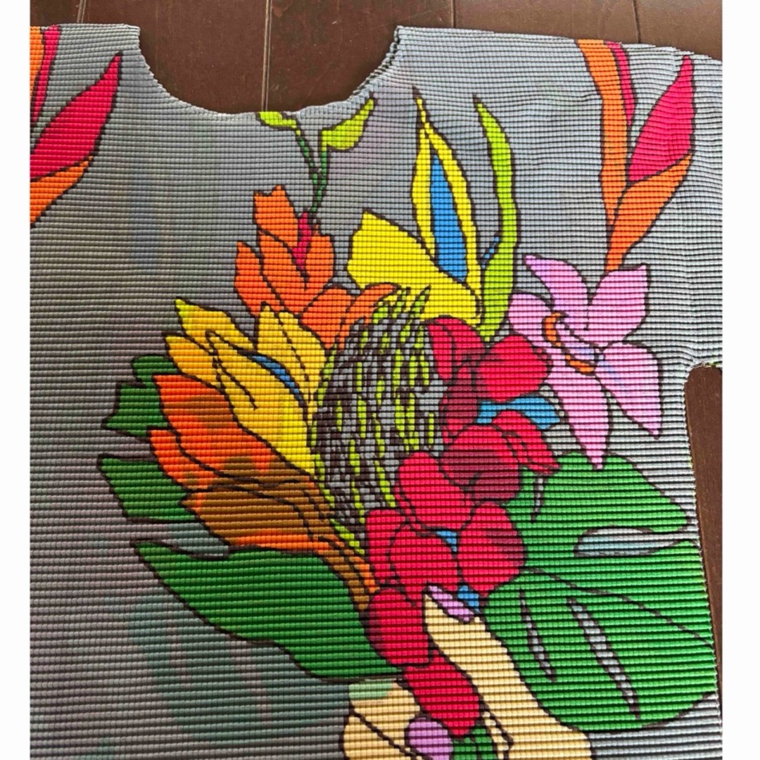 PLEATS PLEASE ISSEY MIYAKE - me ISSEY MIYAKE BOUQUET GRAY PLEATS PLEASE ISSEY MIYAKE - me ISSEY MIYAKE BOUQUET GRAY