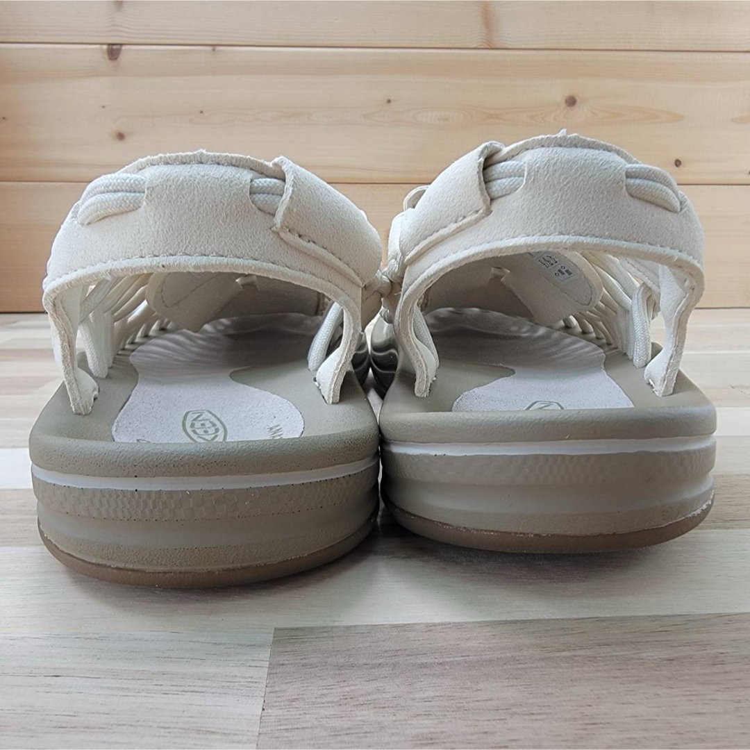 KEEN - キーン ユニーク ホワイト/コーンストーク 白 23㎝の KEEN - キーン ユニーク ホワイト/コーンストーク 白 23㎝の