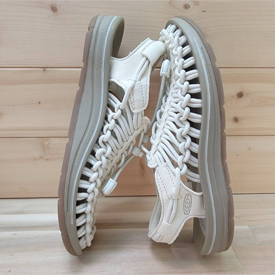 KEEN - キーン ユニーク ホワイト/コーンストーク 白 23㎝の KEEN - キーン ユニーク ホワイト/コーンストーク 白 23㎝の