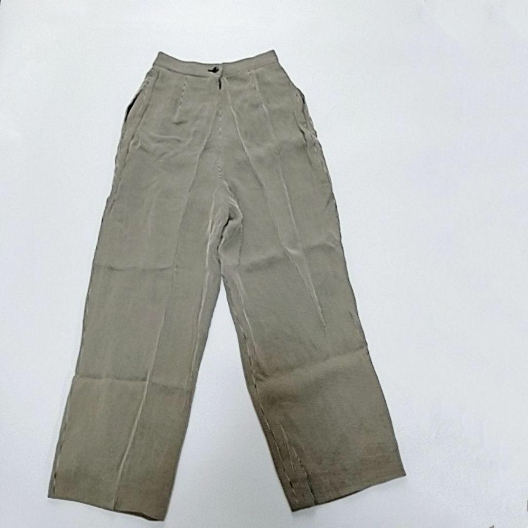FOXEY - 未使用に近い 超美品 フォクシー トップス・パンツ FOXEY - 未使用に近い 超美品 フォクシー トップス・パンツ