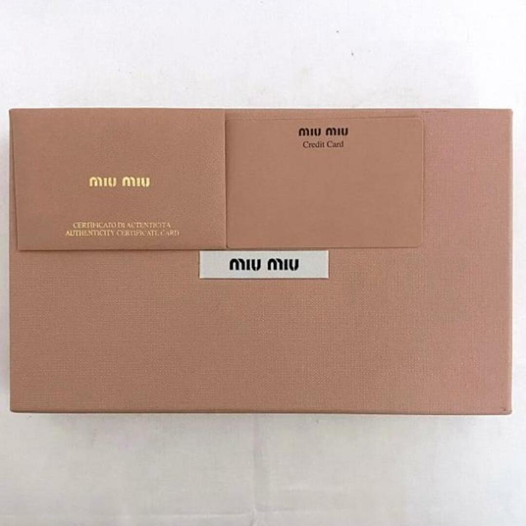 MIU MIU - ミュウミュウ ラウンドファスナー 長財布 ベージュ MIU MIU - ミュウミュウ ラウンドファスナー 長財布 ベージュ