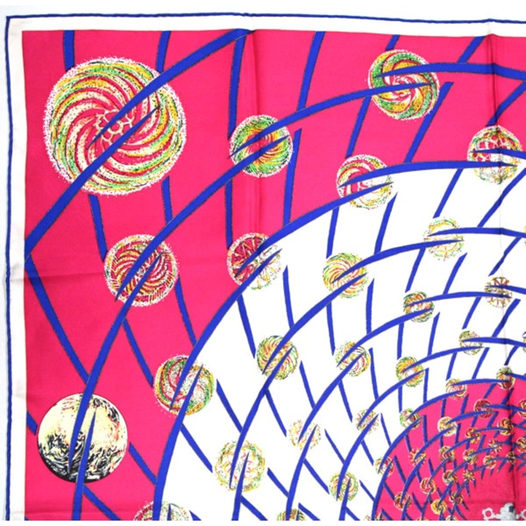 エルメス HERMES カレ90 LES FEUX DE LESPACE 宇宙の花火 ピンク エルメス HERMES カレ90 LES FEUX DE LESPACE 宇宙の花火 ピンク