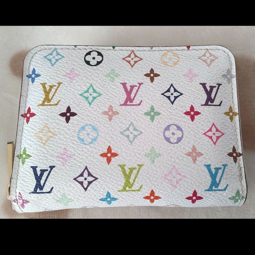 LOUIS VUITTON - ルイヴィトン マルチカラー 白 ジッピー コイン LOUIS VUITTON - ルイヴィトン マルチカラー 白 ジッピー コイン