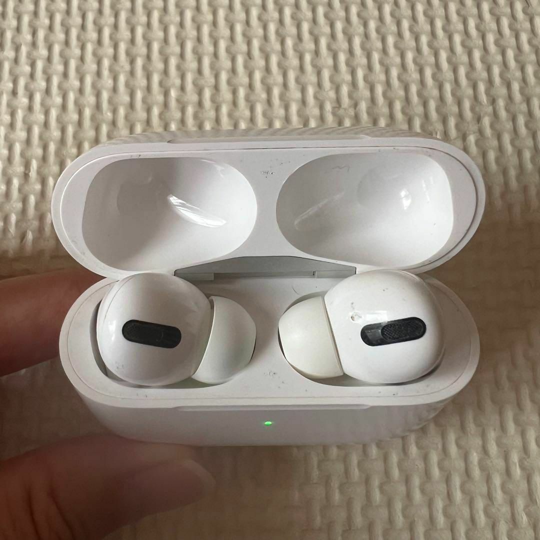 純正品 Apple AirPods ワイヤレスイヤホン イヤホン 第一世代 純正品 Apple AirPods ワイヤレスイヤホン イヤホン 第一世代