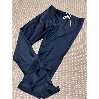 ラッシュガード　レギンス　(水着)