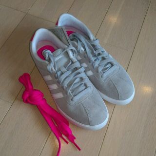 アディダス(adidas)の〖新品·未使用品〗adidas スニーカー♡(スニーカー)