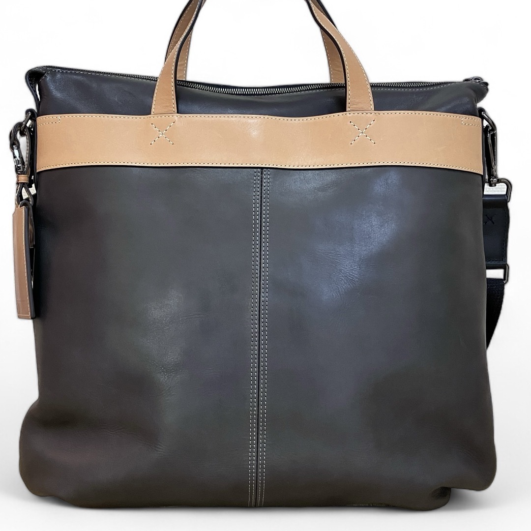 TUMI - 希少 極美品 TUMI ショルダーバッグ ビジネスバッグ TUMI - 希少 極美品 TUMI ショルダーバッグ ビジネスバッグ