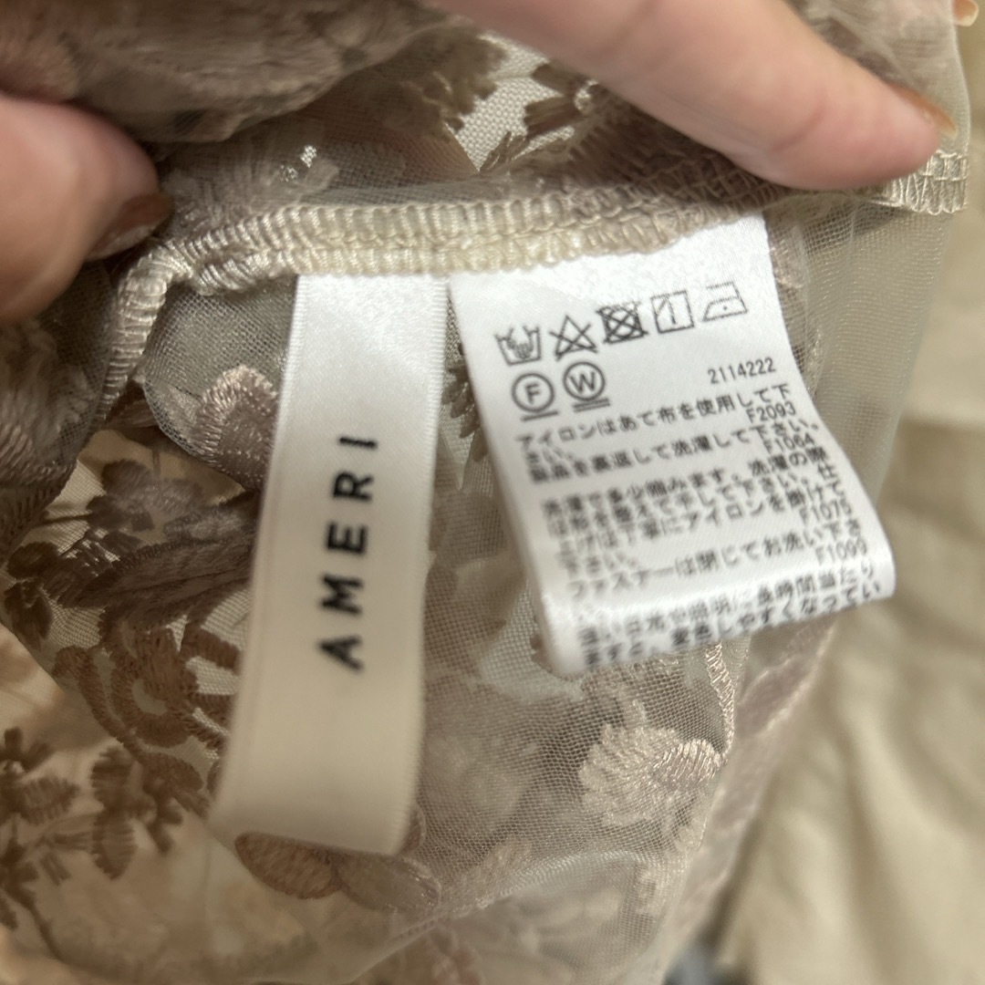 《新品タグ付き》AMERI UND WILLOW PAINT DRESS 《新品タグ付き》AMERI UND WILLOW PAINT DRESS