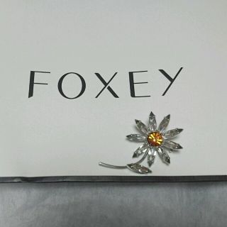 フォクシー(FOXEY)のFOXEY お花ブローチ(ブローチ/コサージュ)