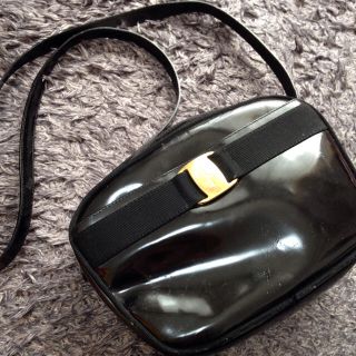 フェラガモ(Ferragamo)のフェラガモ ショルダーバッグ(ショルダーバッグ)