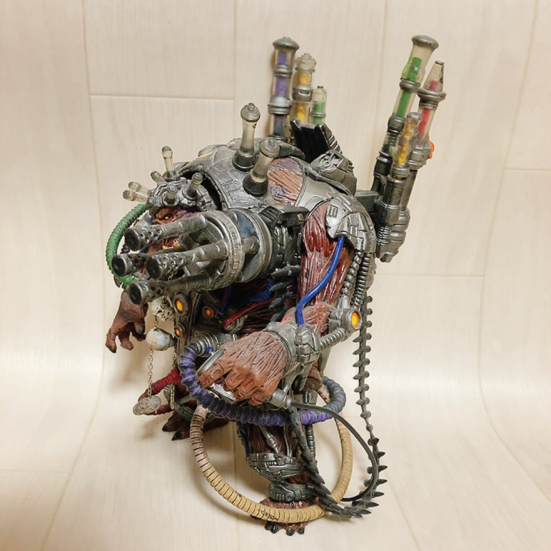 スポーン マクファーレントイズ デシケーター THE DESICCATOR の スポーン マクファーレントイズ デシケーター THE DESICCATOR の