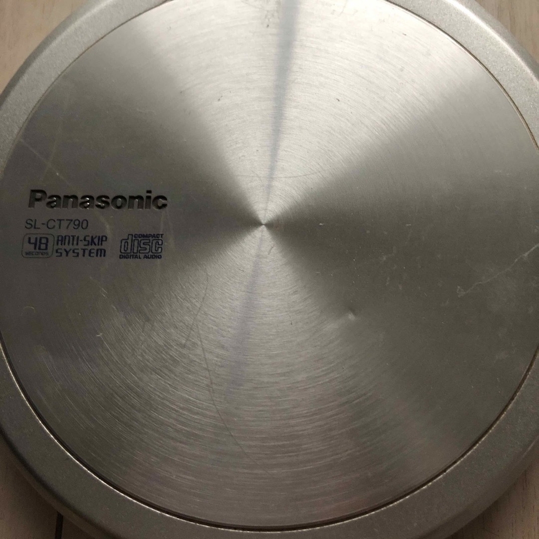 Panasonic ポータブルCDプレーヤー SL-CT790 スマホ/家電/カメラのオーディオ機器(ポータブルプレーヤー)の商品写真