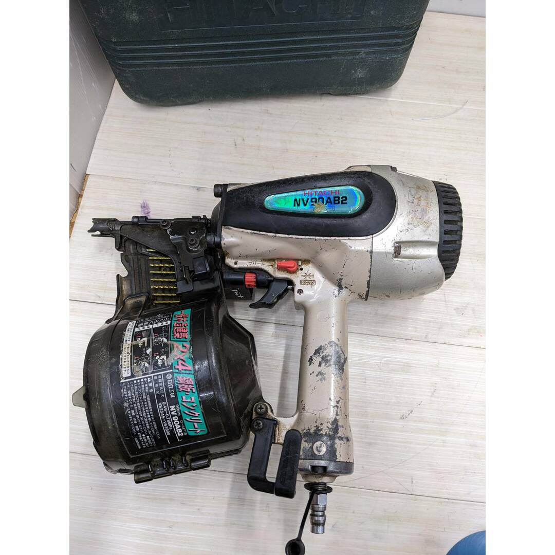 中古現状品】 日立工機 HITACHI NV90AB2 ロール釘打機|住まい 中古現状品】 日立工機 HITACHI NV90AB2 ロール釘打機|住まい