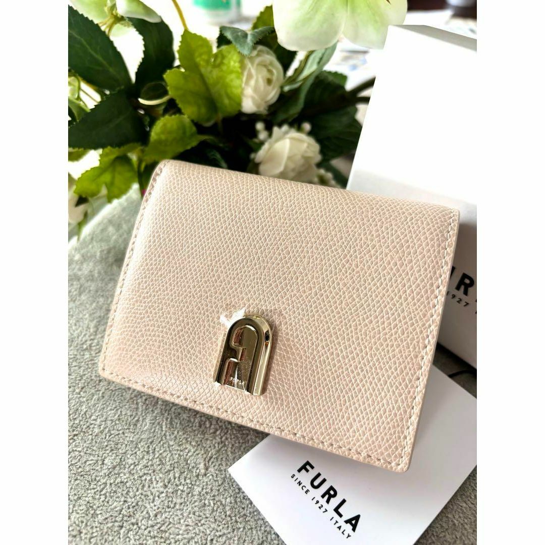 新品☆FURLA☆1927 二つ折り財布 バレリーナ 本革 ピンク 新品☆FURLA☆1927 二つ折り財布 バレリーナ 本革 ピンク