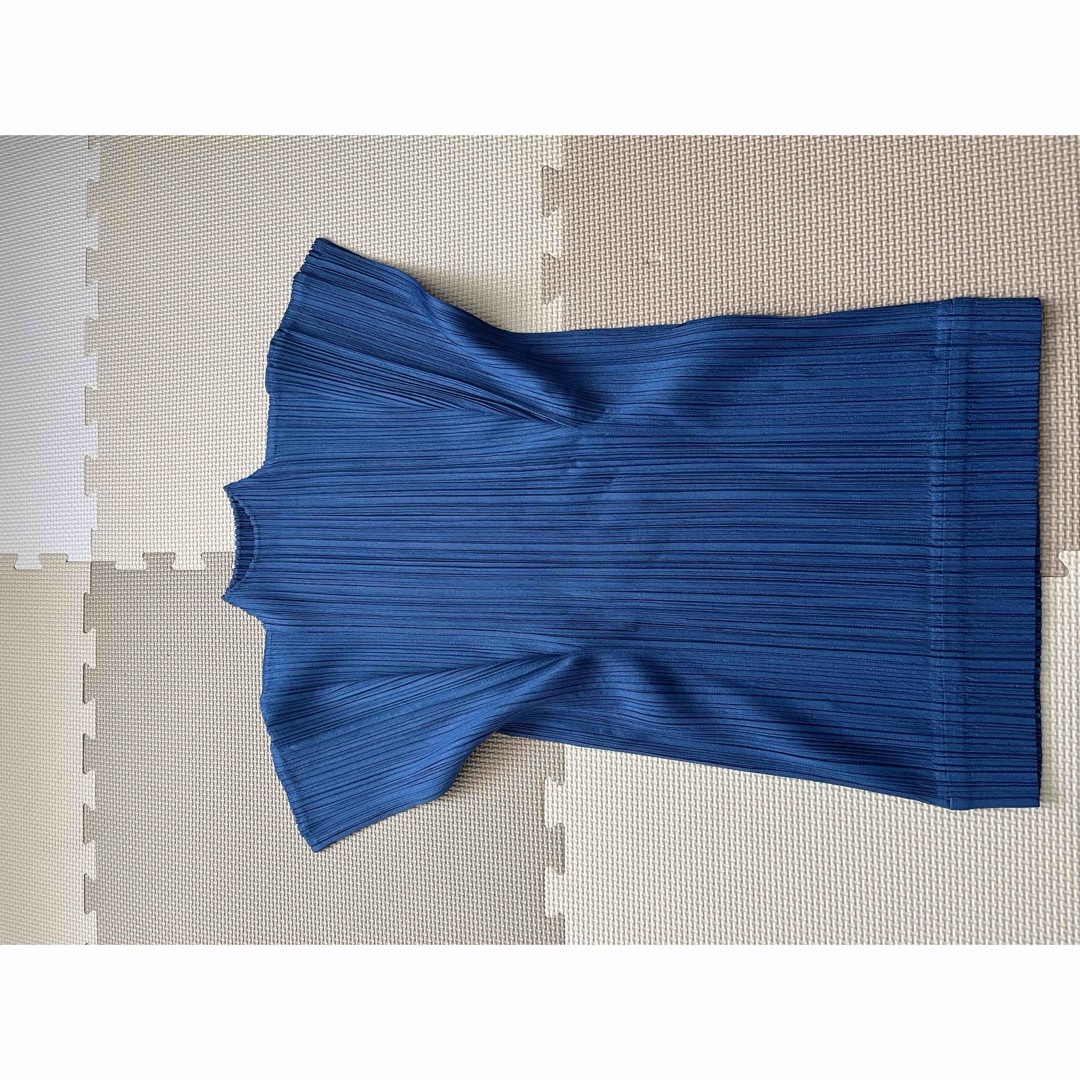 PLEATS PLEASE ISSEY MIYAKE - 8月限定品・EXPLOREプリーツ PLEATS PLEASE ISSEY MIYAKE - 8月限定品・EXPLOREプリーツ