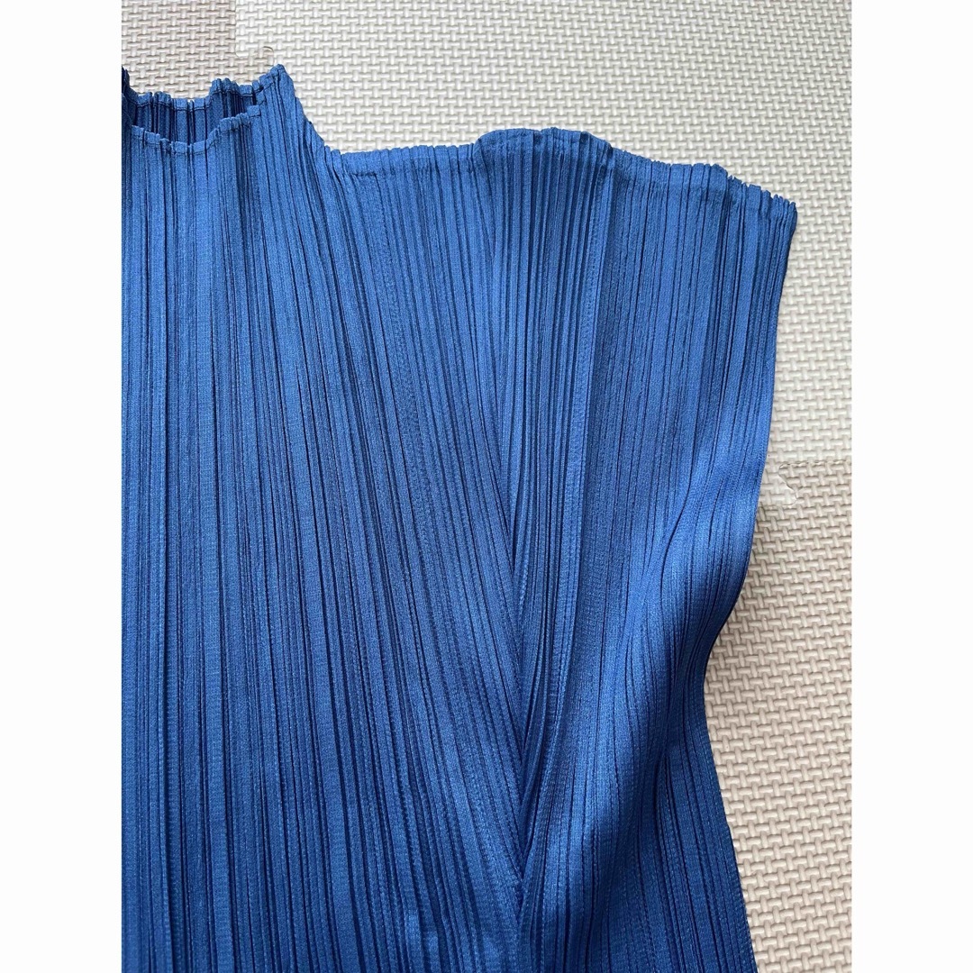 PLEATS PLEASE ISSEY MIYAKE - 8月限定品・EXPLOREプリーツ PLEATS PLEASE ISSEY MIYAKE - 8月限定品・EXPLOREプリーツ