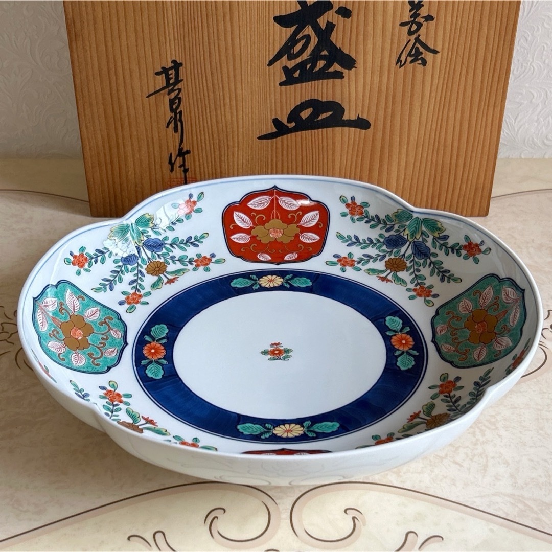 有田焼 - 有田焼 賞美堂 其泉窯 染錦 大皿 盛皿 飾り皿 輪花皿 有田焼 - 有田焼 賞美堂 其泉窯 染錦 大皿 盛皿 飾り皿 輪花皿