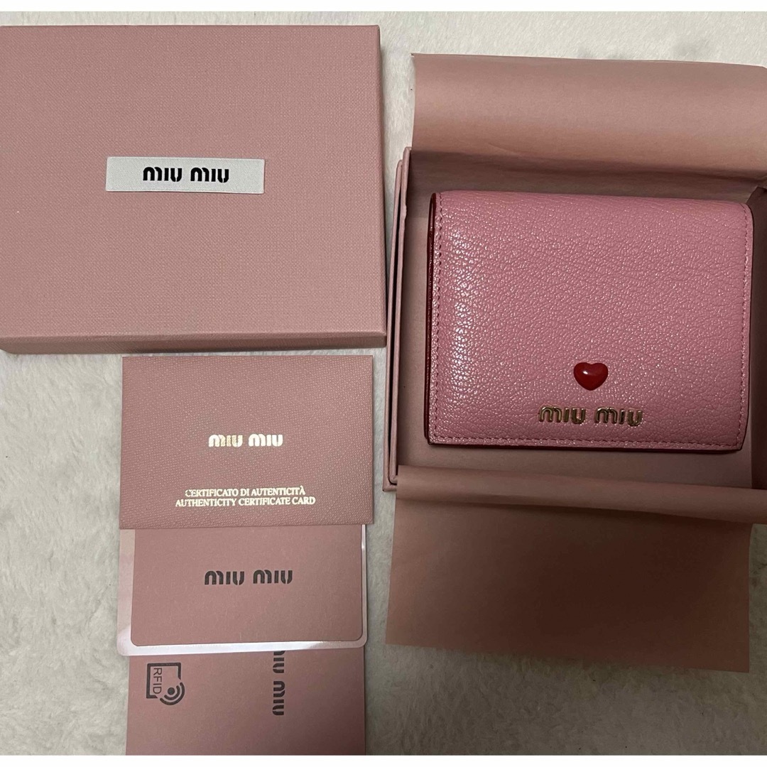MIU MIU - MIUMIU マドラスレザー財布 二つ折り ラブレターの MIU MIU - MIUMIU マドラスレザー財布 二つ折り ラブレターの