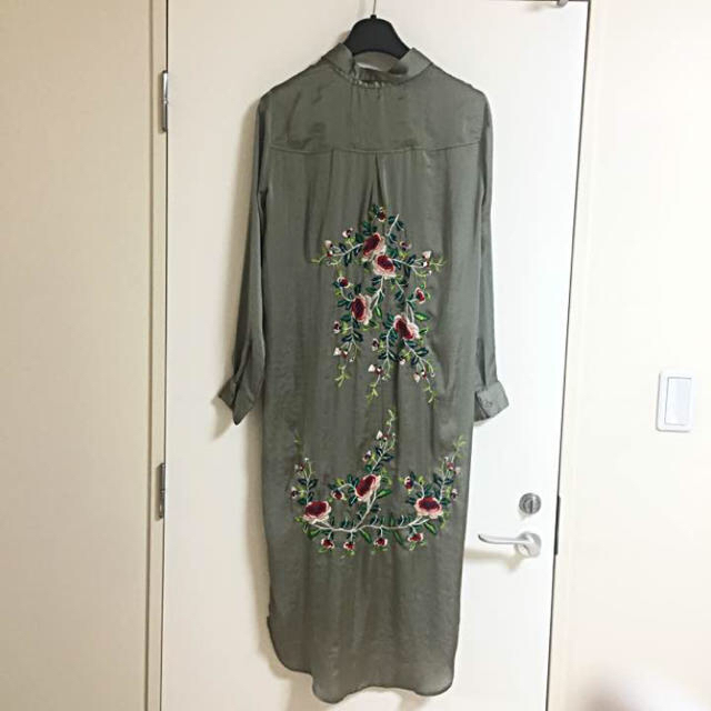 ZARA(ザラ)のZARA ロングシャツ 今期  レディースのトップス(シャツ/ブラウス(長袖/七分))の商品写真