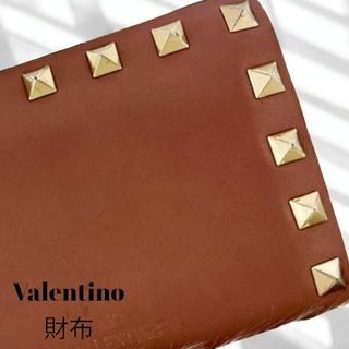 VALENTINO(財布 ・ ベージュ系)のフリマアイテム一覧 VALENTINO(財布 ・ ベージュ系)のフリマアイテム一覧