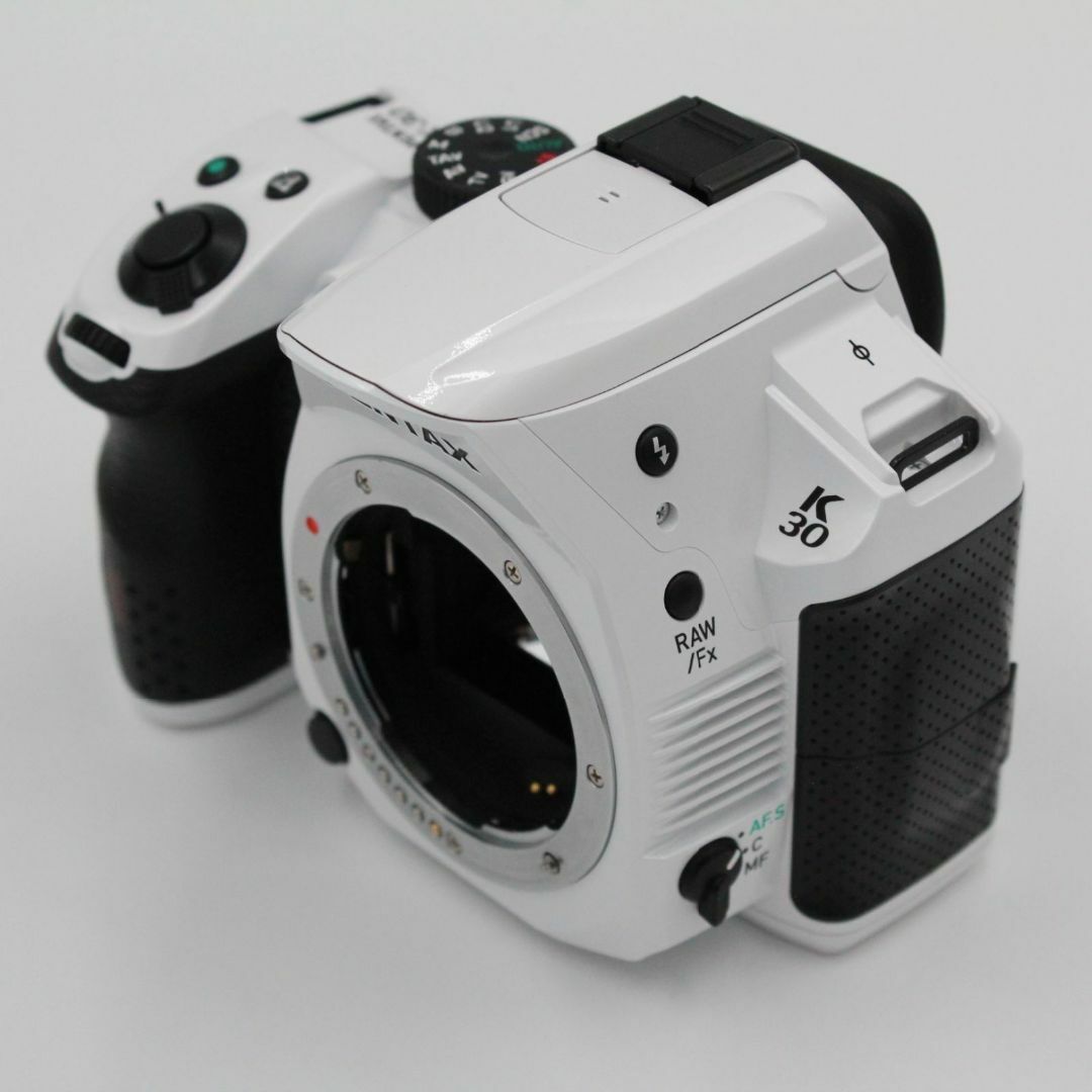 ☆新品級☆ PENTAX ペンタックス K-30 ボディ クリスタルホワイト ☆新品級☆ PENTAX ペンタックス K-30 ボディ クリスタルホワイト