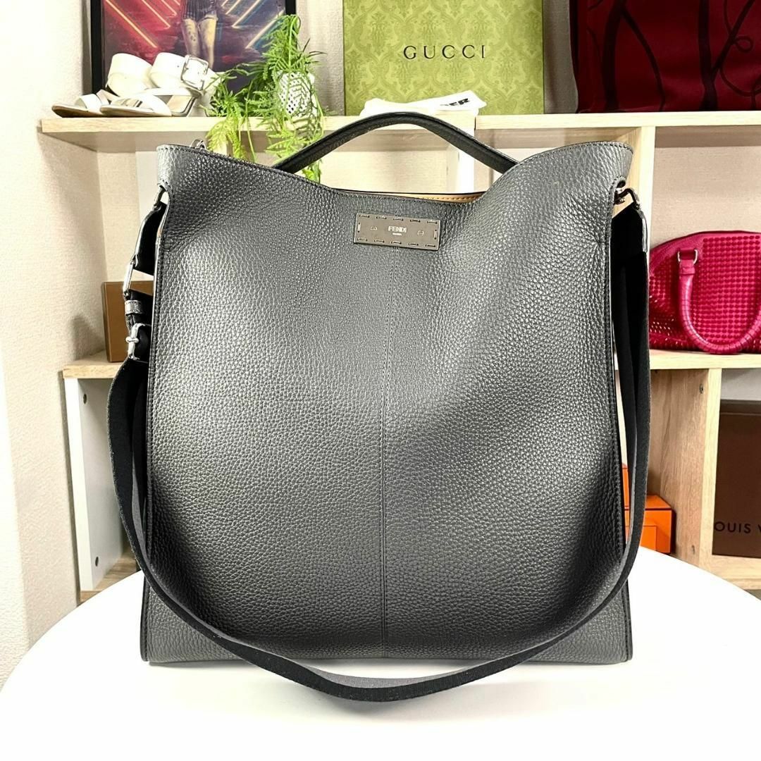 FENDI - 超美品 FENDI ピーカブー エックスライト フィット FENDI - 超美品 FENDI ピーカブー エックスライト フィット