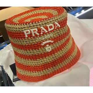 PRADA(オレンジ/橙色系)のフリマアイテム一覧 PRADA(オレンジ/橙色系)のフリマアイテム一覧