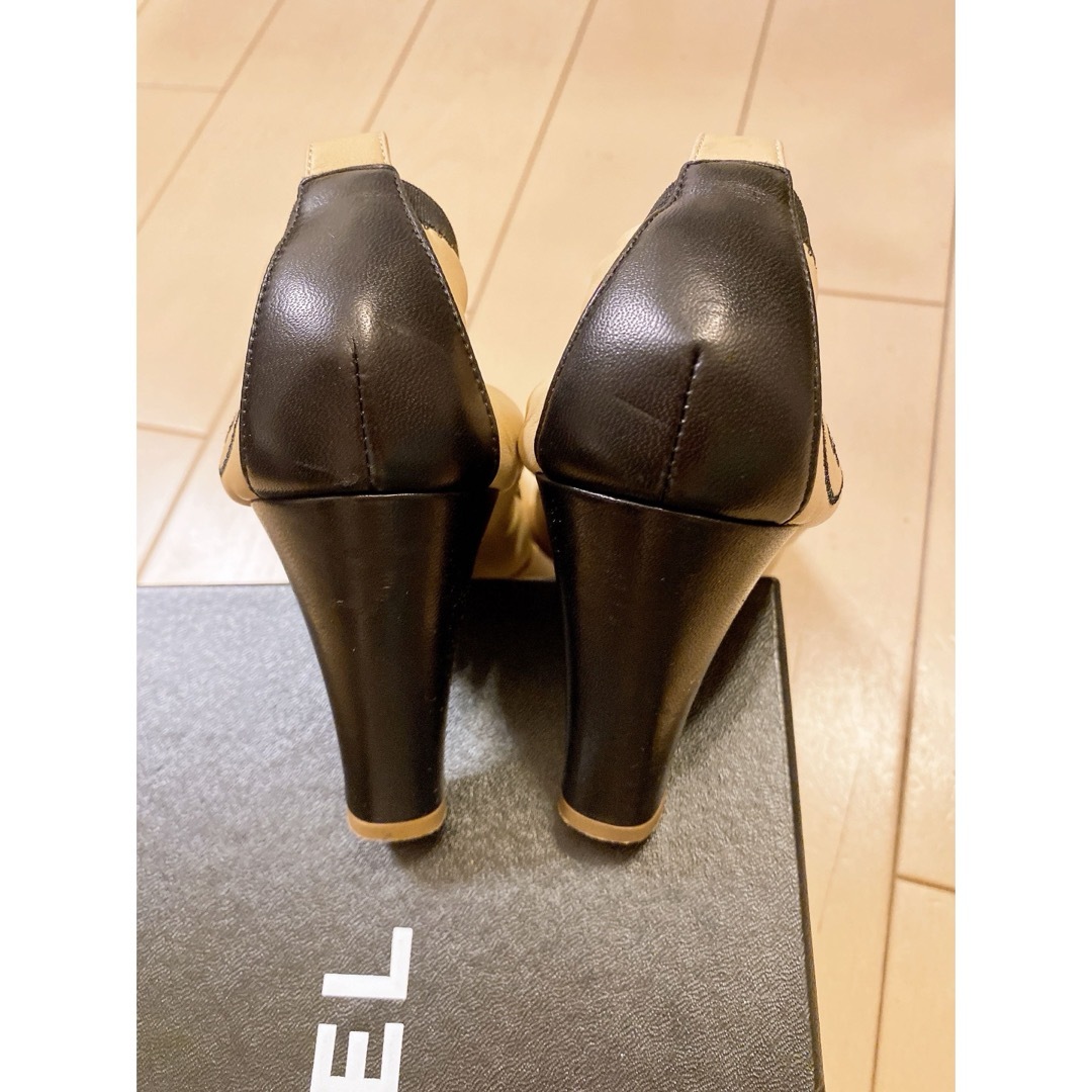 CHANEL - ✮美品✮シャネル バイカラーパンプス36.5ベージュ黒23 CHANEL - ✮美品✮シャネル バイカラーパンプス36.5ベージュ黒23