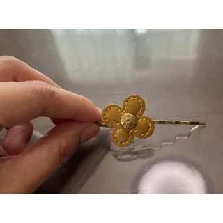 LOUIS VUITTON(バレッタ/ヘアクリップ)のフリマアイテム一覧 LOUIS VUITTON(バレッタ/ヘアクリップ)のフリマアイテム一覧