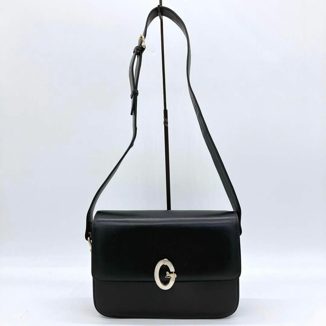 CELINE】ショルダーバッグ Cロゴ馬車金具 レザー ブラック CELINE】ショルダーバッグ Cロゴ馬車金具 レザー ブラック