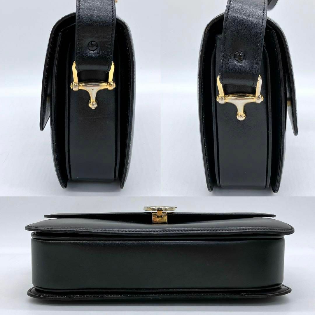 CELINE】ショルダーバッグ Cロゴ馬車金具 レザー ブラック CELINE】ショルダーバッグ Cロゴ馬車金具 レザー ブラック