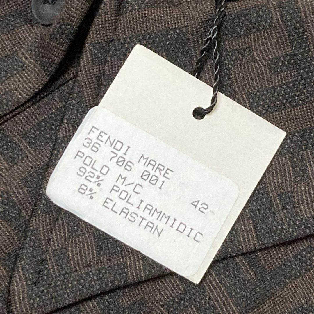 大人気モデル】未使用 FENDI ズッカ柄 ポロシャツ 半袖 総ロゴ 42 大人気モデル】未使用 FENDI ズッカ柄 ポロシャツ 半袖 総ロゴ 42