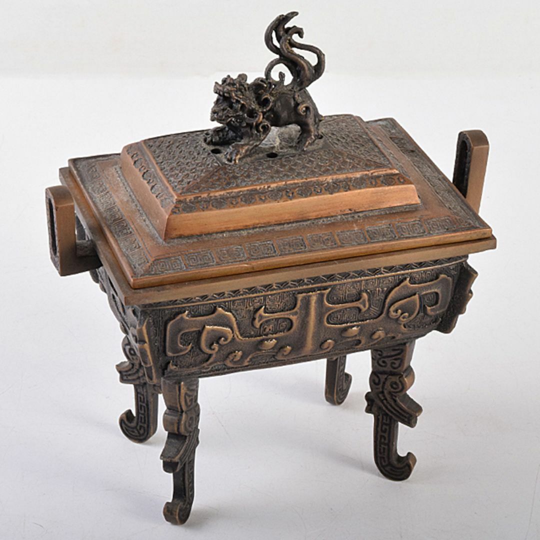 高岡銅器 米田陵山作 鋳銅 獅子摘 四方香炉 鼎 M R7650 高岡銅器 米田陵山作 鋳銅 獅子摘 四方香炉 鼎 M R7650