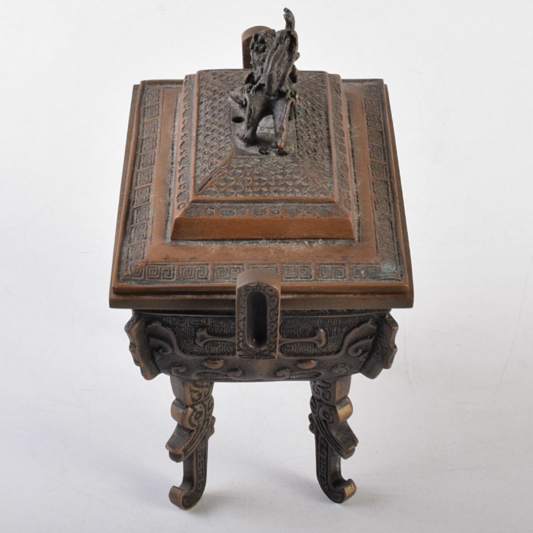 高岡銅器 米田陵山作 鋳銅 獅子摘 四方香炉 鼎 M R7650 高岡銅器 米田陵山作 鋳銅 獅子摘 四方香炉 鼎 M R7650