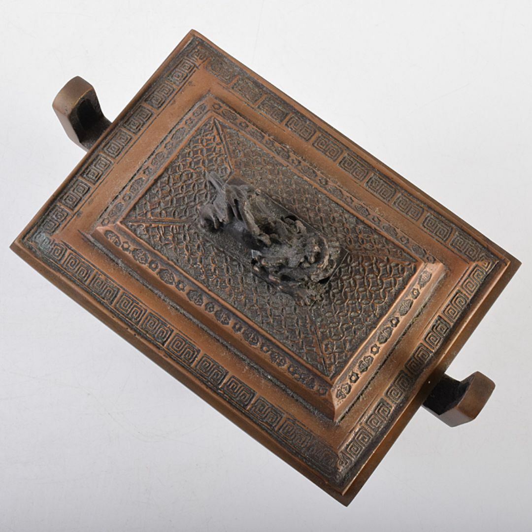 高岡銅器 米田陵山作 鋳銅 獅子摘 四方香炉 鼎 M R7650 高岡銅器 米田陵山作 鋳銅 獅子摘 四方香炉 鼎 M R7650