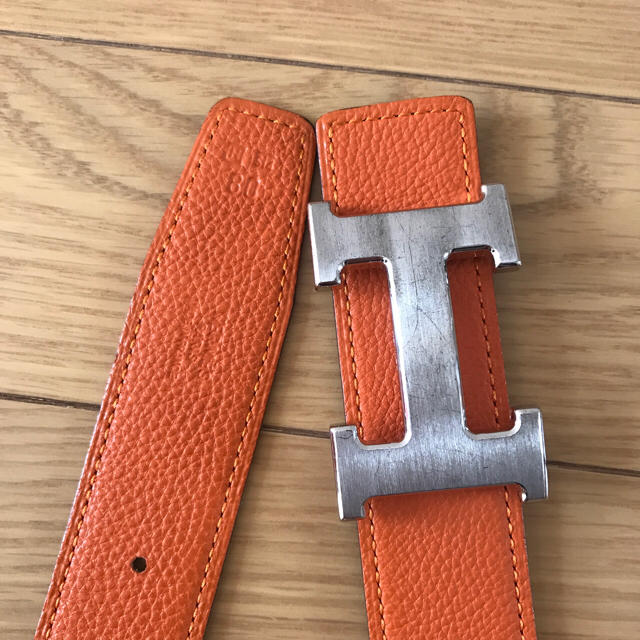 Hermes(エルメス)のHERMES  リバーシブル  レディースベルト  オレンジ黒  サイズ80 レディースのファッション小物(ベルト)の商品写真