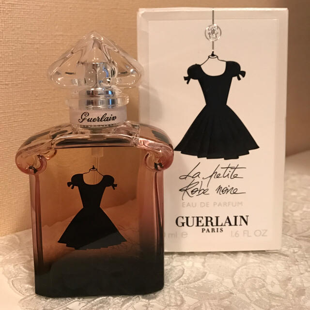 GUERLAIN(ゲラン)のりゅうたろ様専用GUERLAIN香水 LA PETITE ROBE NOIRE コスメ/美容の香水(香水(女性用))の商品写真