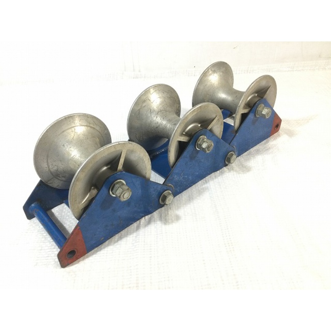 ☆中古品☆DAIWA ダイワ製作所 布設用ローラー 50TR アルミ3連 ☆中古品☆DAIWA ダイワ製作所 布設用ローラー 50TR アルミ3連