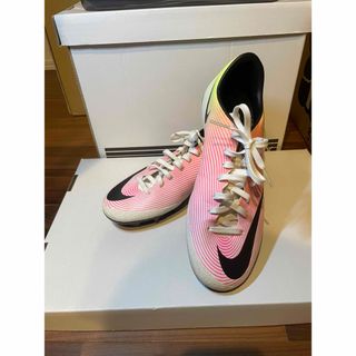 新品 nike ナイキ 22.5cm マーキュリアル ビクトリーV / 陰っ JR 新品 nike ナイキ 22.5cm マーキュリアル ビクトリーV / 陰っ JR